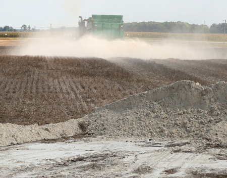 spreading soils soil amendment spreading - norcal ag service - serving northern and central california